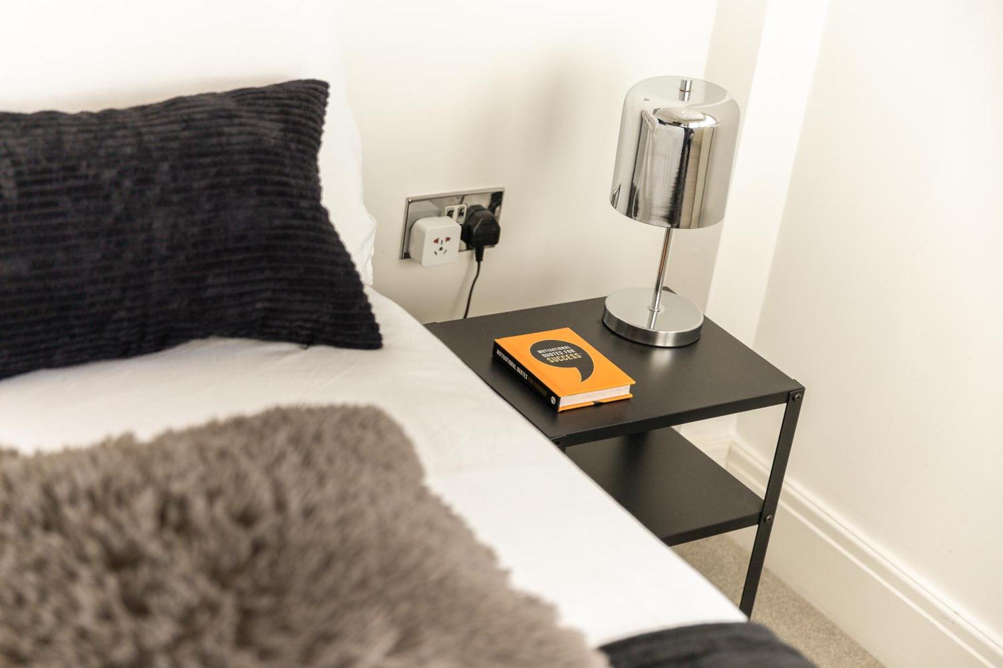 Luxury Apartment In Central London Near Big Ben, Buckingham Palace And London Eye ภายนอก รูปภาพ