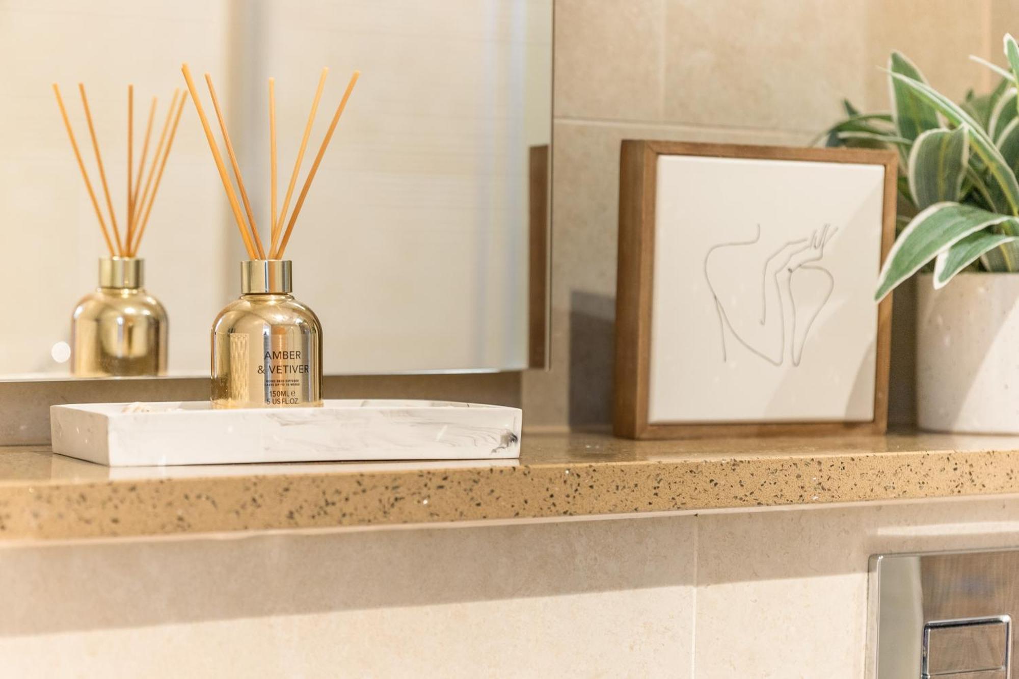 Luxury Apartment In Central London Near Big Ben, Buckingham Palace And London Eye ภายนอก รูปภาพ